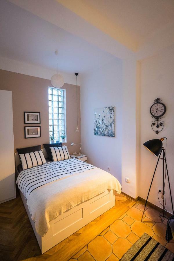 Caelestis Rustic Studio Zagabria Esterno foto